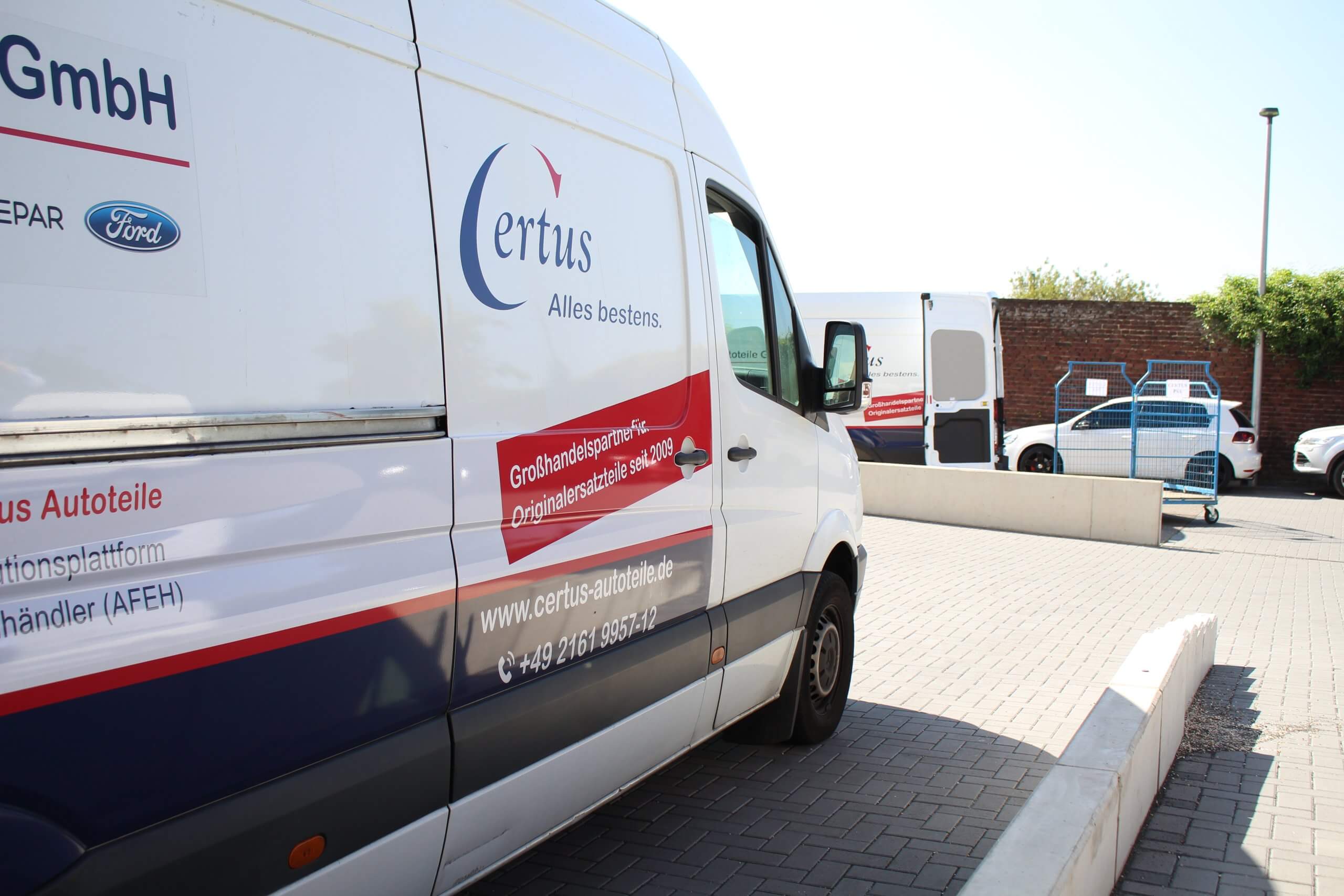 Certus Tourfahrzeug Seite